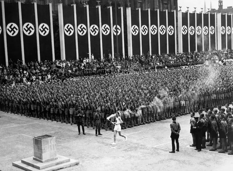 S&acirc;n vận động Olympic Berlin: Nơi của nước mắt v&agrave; vinh quang 5