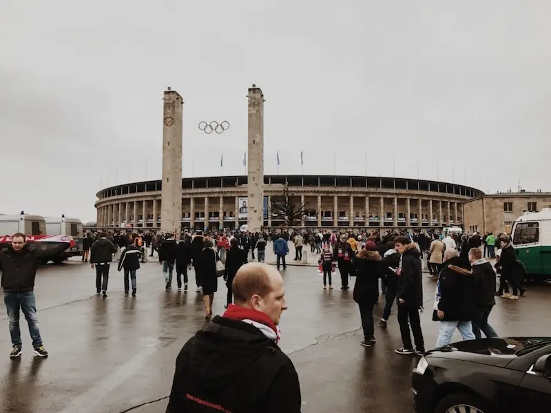 S&acirc;n vận động Olympic Berlin: Nơi của nước mắt v&agrave; vinh quang 7