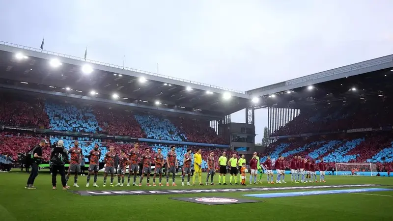 S&acirc;n vận động Villa Park, Biểu tượng huyền thoại của b&oacute;ng đ&aacute; 7