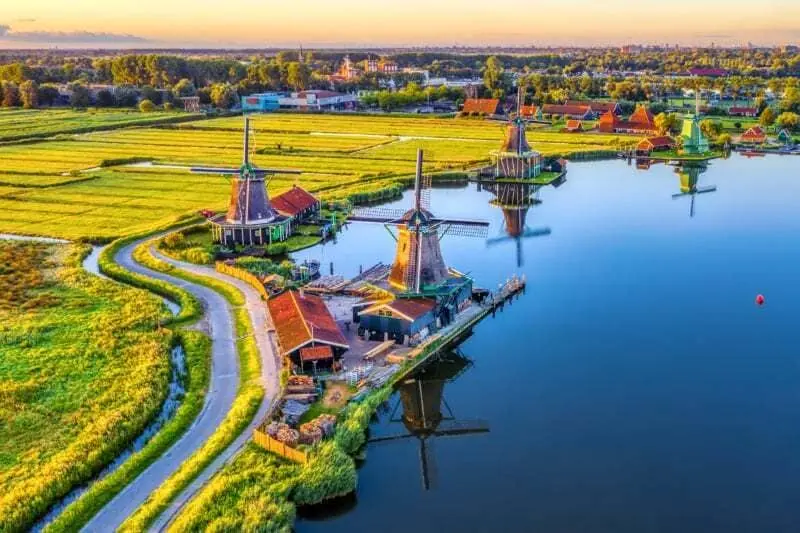 Thi&ecirc;n đường cối xay gi&oacute; Zaanse Schans bước ra từ truyện cổ t&iacute;ch 7