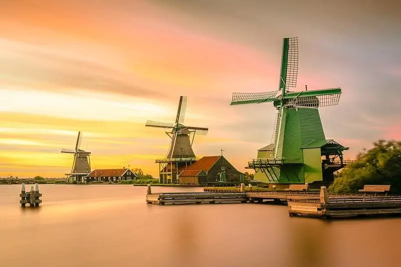 Thi&ecirc;n đường cối xay gi&oacute; Zaanse Schans bước ra từ truyện cổ t&iacute;ch 3