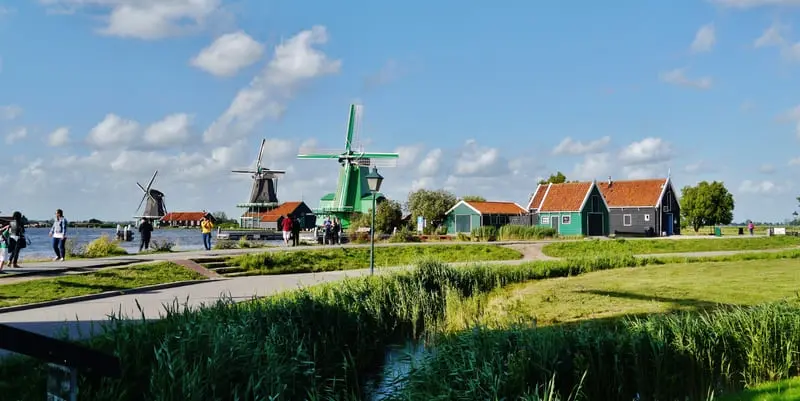 Thi&ecirc;n đường cối xay gi&oacute; Zaanse Schans bước ra từ truyện cổ t&iacute;ch 2