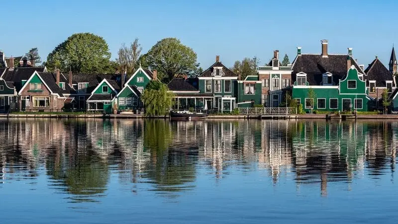 Thi&ecirc;n đường cối xay gi&oacute; Zaanse Schans bước ra từ truyện cổ t&iacute;ch 10