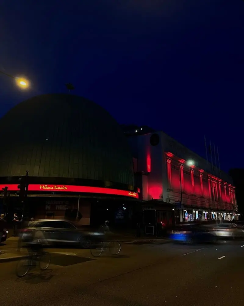 T&igrave;m về London thưởng ngoạn Bảo t&agrave;ng tượng s&aacute;p Madame Tussauds 2