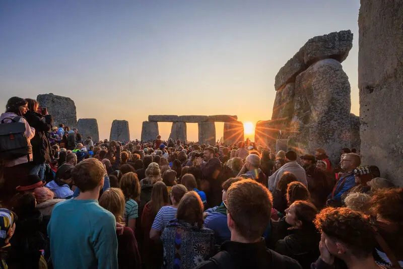 V&ograve;ng tr&ograve;n đ&aacute; Stonehenge Anh, nơi b&iacute; ẩn chưa được giải m&atilde; 5