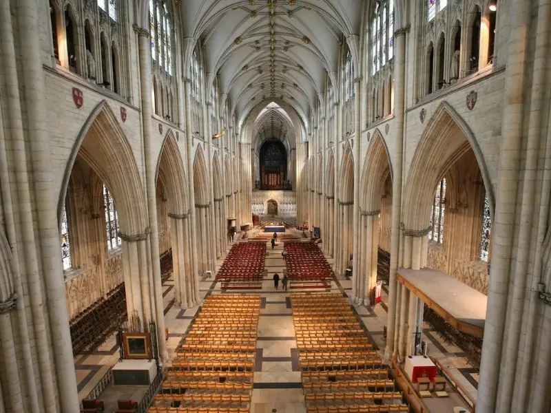 York Minster, h&agrave;nh tr&igrave;nh kh&aacute;m ph&aacute; kỳ quan Trung Cổ tại Anh 11