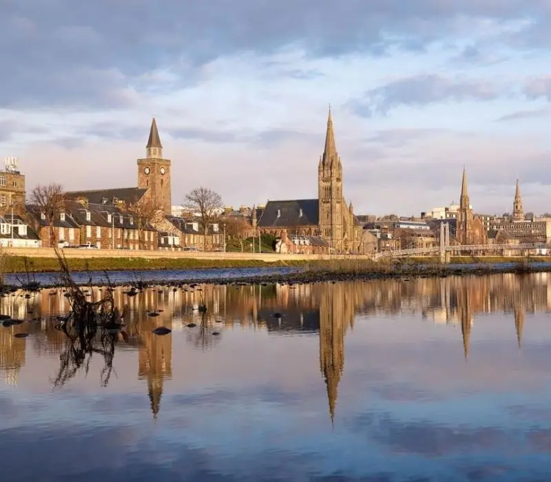 Khám phá Inverness, cửa ngõ của Cao nguyên Scotland