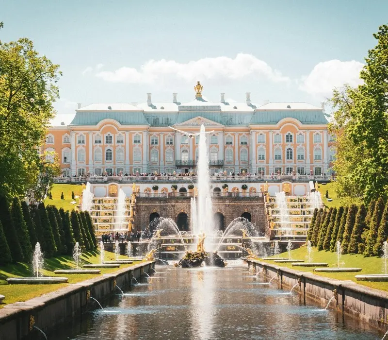 Lạc vào thiên đường tại Cung điện mùa hè Peterhof