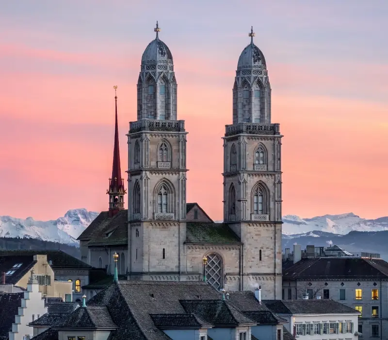 Nhà thờ Grossmünster và biểu tượng tôn giáo giữa lòng Zurich