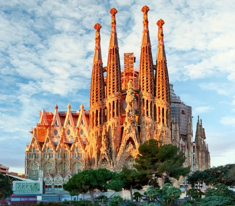 Thánh đường Sagrada Familia kiệt tác kiến trúc tại Tây Ban Nha
