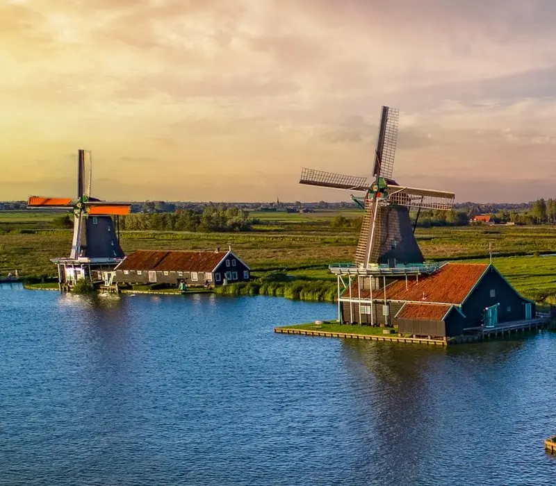 Thiên đường cối xay gió Zaanse Schans bước ra từ truyện cổ tích