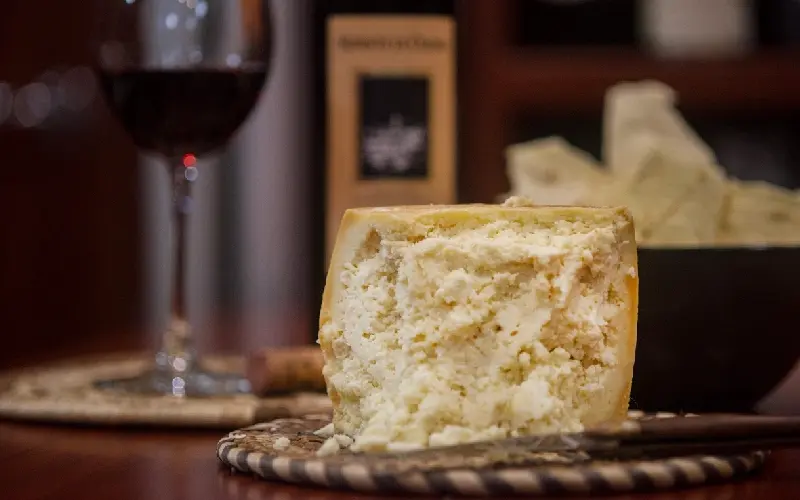 Casu Marzu: Ph&ocirc; mai gi&ograve;i 'nguy hiểm' nhất thế giới từ Sardinia, &Yacute; 8