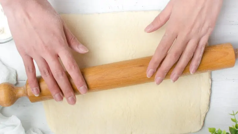 Croissant: Tinh hoa nước Ph&aacute;p trong từng lớp vỏ gi&ograve;n tan 12