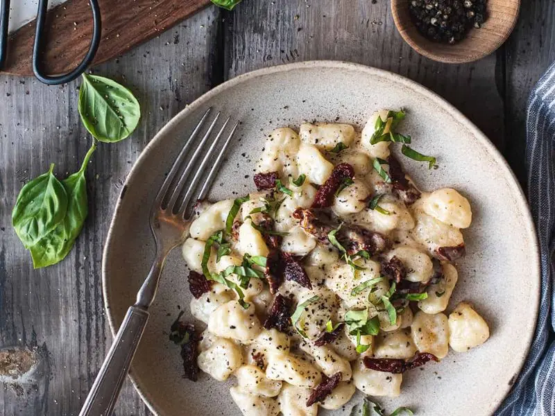Kh&aacute;m ph&aacute; m&oacute;n gnocchi: Từ nguồn gốc đến c&aacute;ch chế biến chuẩn vị &Yacute; 2