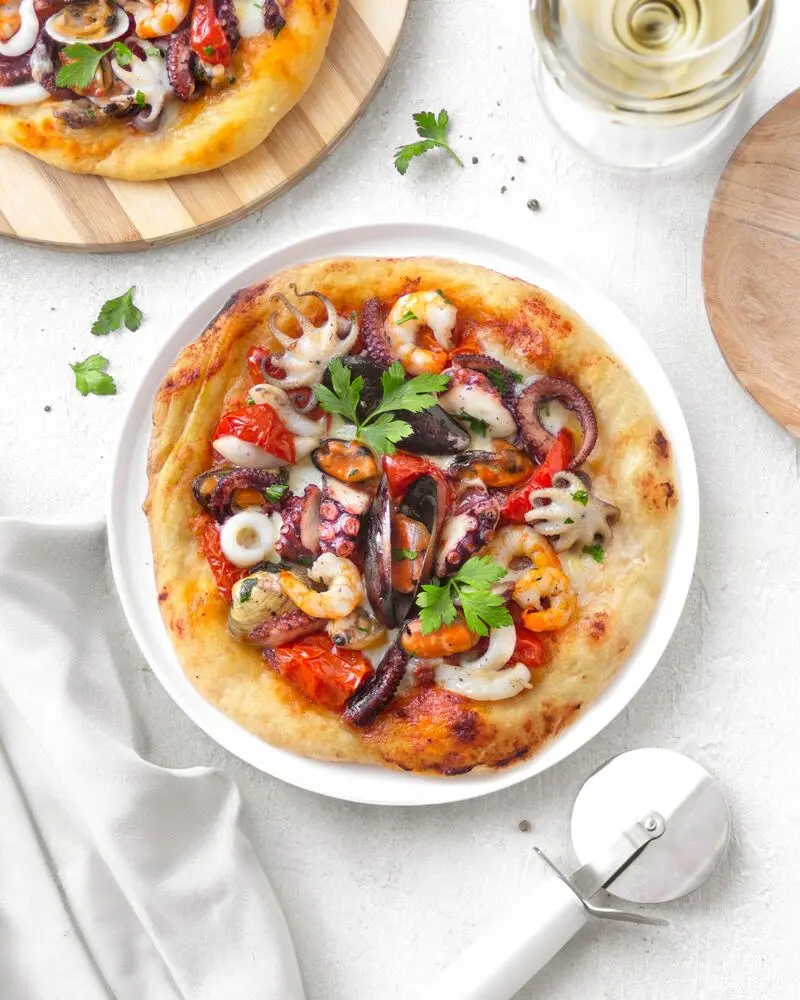 Kh&aacute;m ph&aacute; m&oacute;n Pizza &Yacute;: Đặc điểm v&agrave; c&aacute;c loại pizza 11