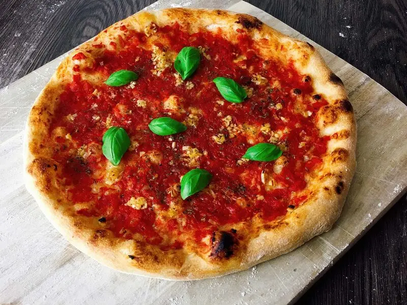Kh&aacute;m ph&aacute; m&oacute;n Pizza &Yacute;: Đặc điểm v&agrave; c&aacute;c loại pizza 6