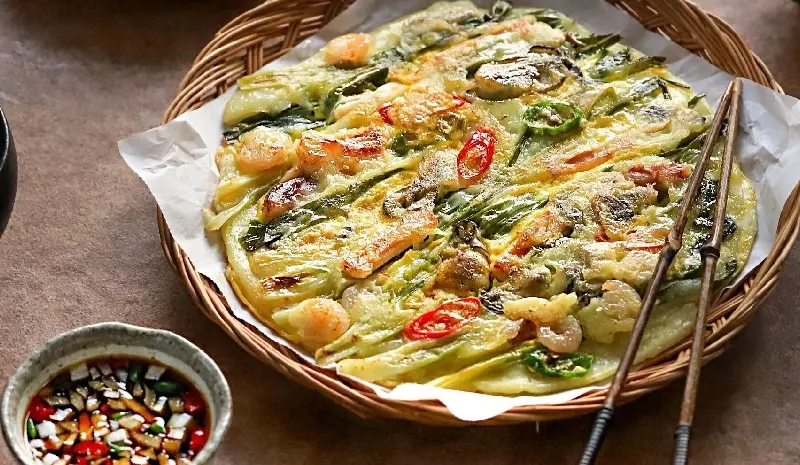 Kh&aacute;m ph&aacute; thế giới qua 11 m&oacute;n b&aacute;nh kếp độc đ&aacute;o v&agrave; hấp dẫn 6