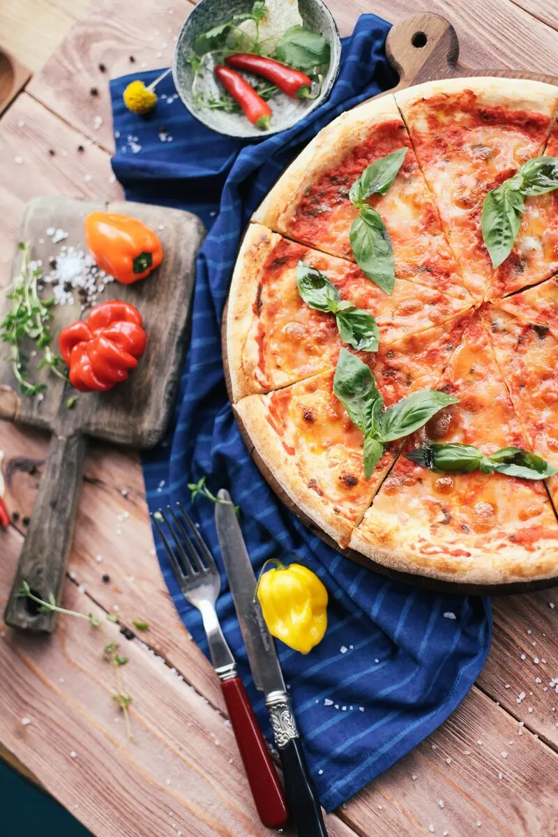 Pizza Margherita: Từ m&oacute;n ăn d&acirc;n d&atilde; đến biểu tượng ẩm thực nước &Yacute; 2