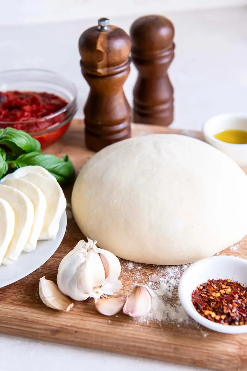 Pizza Margherita: Từ m&oacute;n ăn d&acirc;n d&atilde; đến biểu tượng ẩm thực nước &Yacute; 7