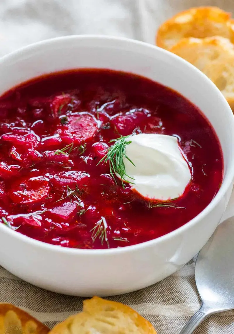 Thưởng thức borsch, m&oacute;n ăn mang hương vị đặc trưng của Đ&ocirc;ng &Acirc;u 4