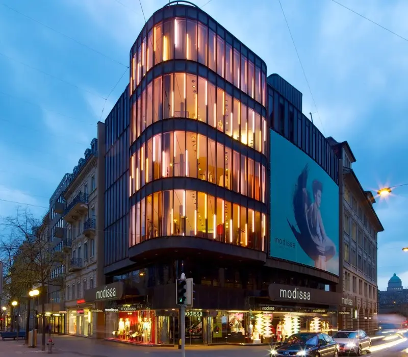 Bahnhofstrasse: Con phố mua sắm nổi tiếng bậc nhất Zurich
