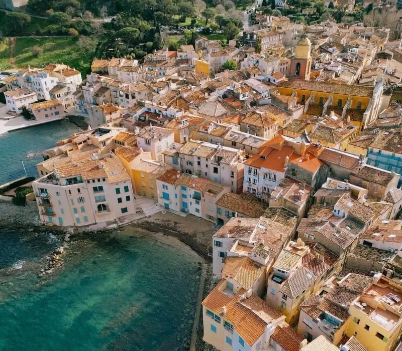 Có gì tại Saint Tropez, thị trấn xinh đẹp nước Pháp?