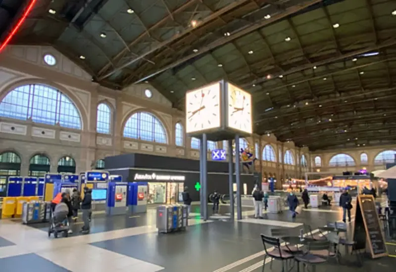 Bahnhofstrasse: Con phố mua sắm nổi tiếng bậc nhất Zurich 10