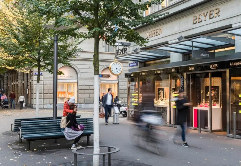 Bahnhofstrasse: Con phố mua sắm nổi tiếng bậc nhất Zurich 6