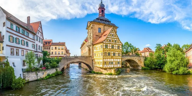 Bamberg: Vi&ecirc;n ngọc kiến tr&uacute;c v&agrave; lịch sử của nước Đức 2