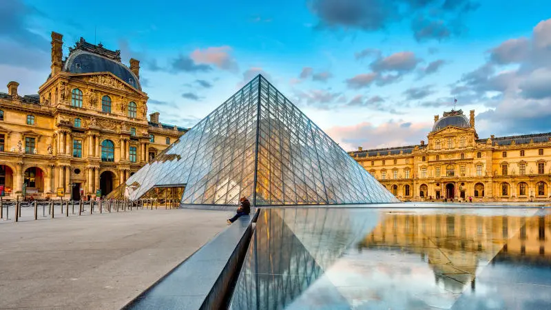 Cẩm nang du lịch Paris với 7 trải nghiệm lãng mạn và thơ mộng 8