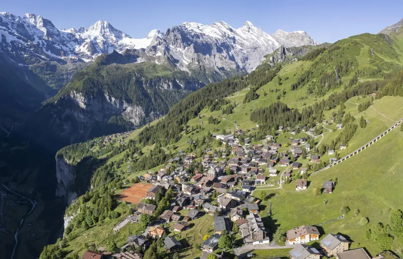 Check in làng Lauterbrunnen Thụy Sĩ thơ mộng, đẹp đắm say 7