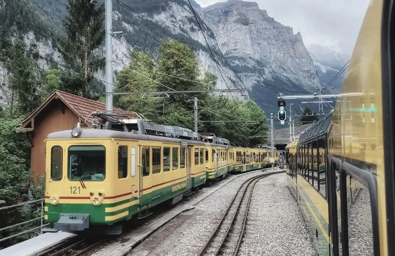 Check in làng Lauterbrunnen Thụy Sĩ thơ mộng, đẹp đắm say 5