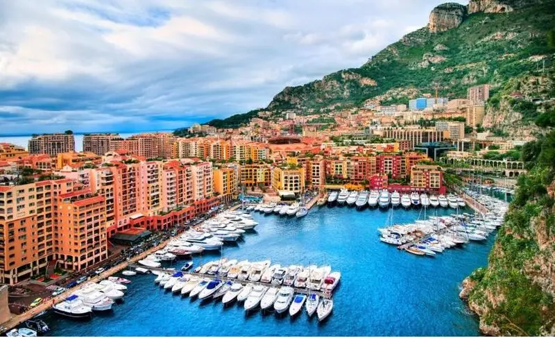 Chi&ecirc;m ngưỡng Monte Carlo với những địa điểm xa hoa, tr&aacute;ng lệ 2