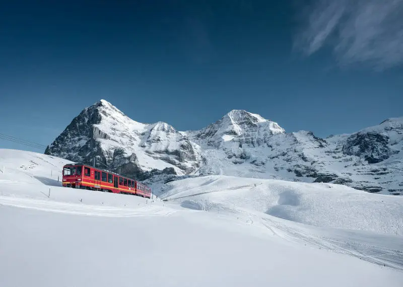 Chinh phục đỉnh Jungfraujoc chi&ecirc;m ngưỡng thi&ecirc;n nhi&ecirc;n kỳ vĩ 3