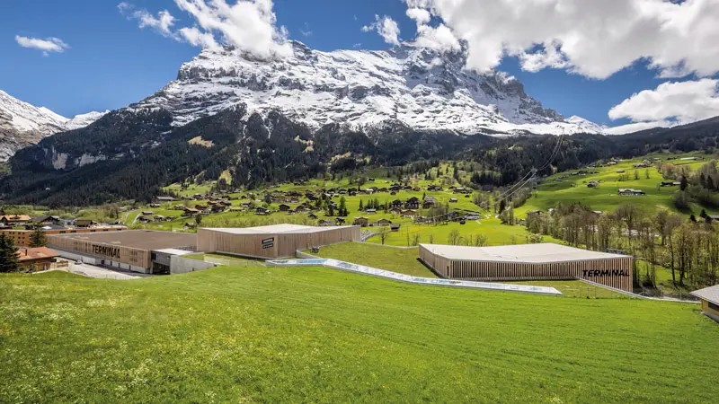 Chinh phục Jungfrau, n&oacute;c nh&agrave; h&ugrave;ng vĩ của ch&acirc;u &Acirc;u 9