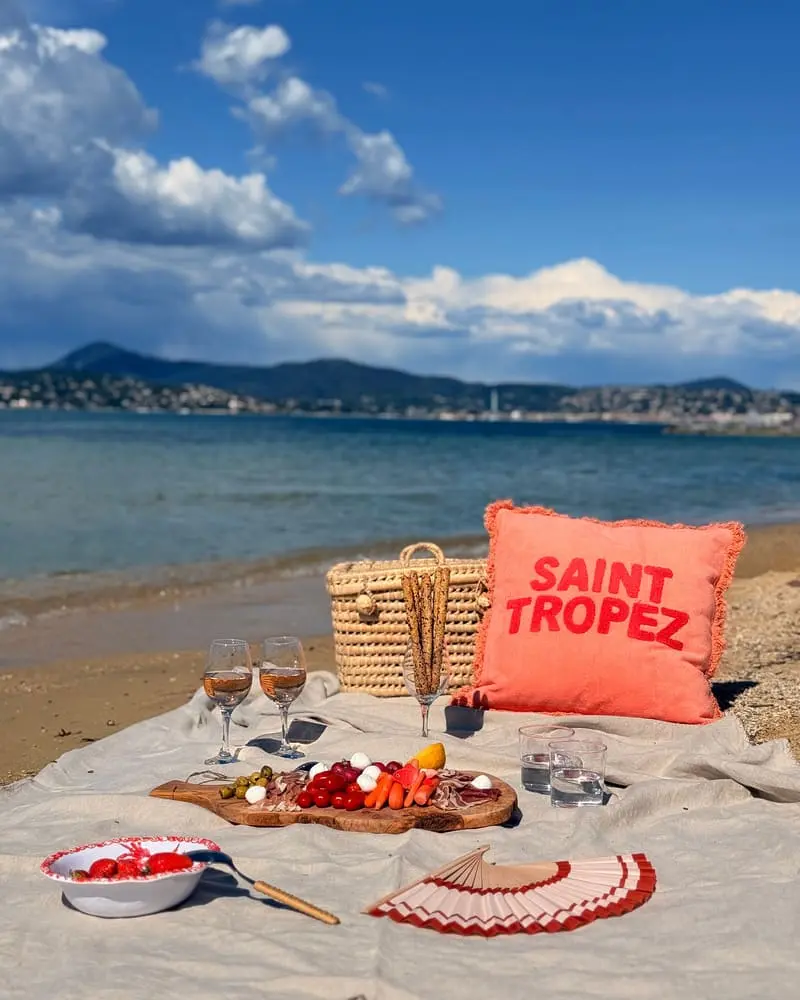 C&oacute; g&igrave; tại Saint Tropez, thị trấn xinh đẹp nước Ph&aacute;p? 8