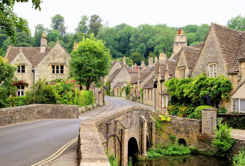C&oacute; một Cotswolds thanh b&igrave;nh giữa l&ograve;ng Anh Quốc 4
