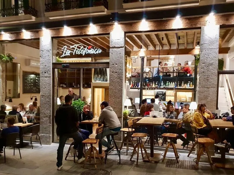 C&oacute; một Granada đầy chất thơ ngay giữa l&ograve;ng T&acirc;y Ban Nha 9