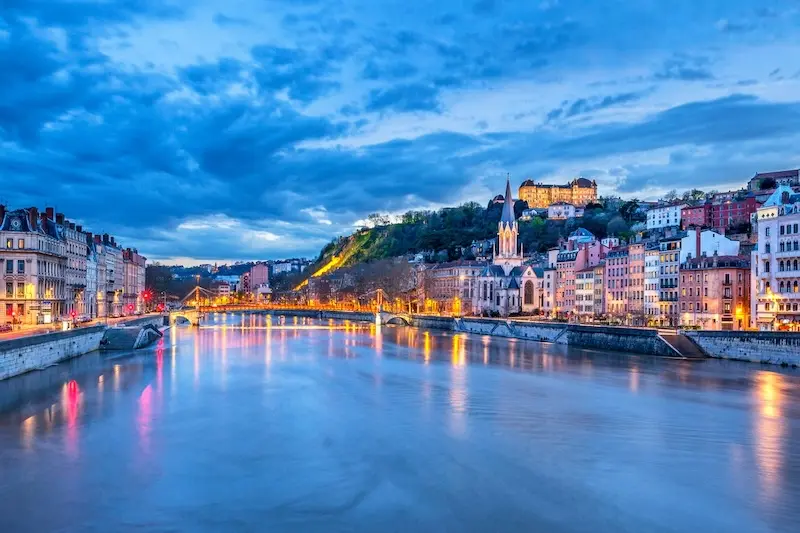 C&oacute; một Lyon in đậm dấm ấn thời đại với kiến tr&uacute;c đặc sắc 2