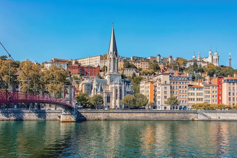 C&oacute; một Lyon in đậm dấm ấn thời đại với kiến tr&uacute;c đặc sắc 3