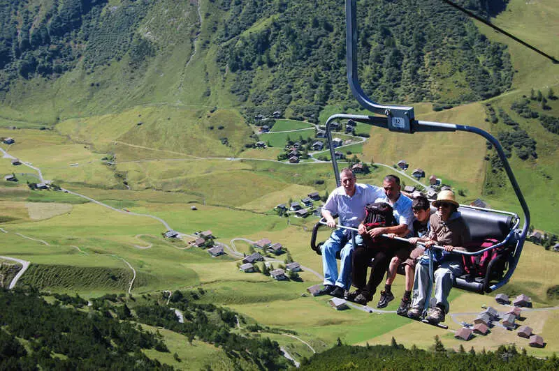 C&ocirc;ng quốc Liechtenstein nhỏ b&eacute; nằm s&acirc;u trong d&atilde;y Alps tại ch&acirc;u &Acirc;u 3