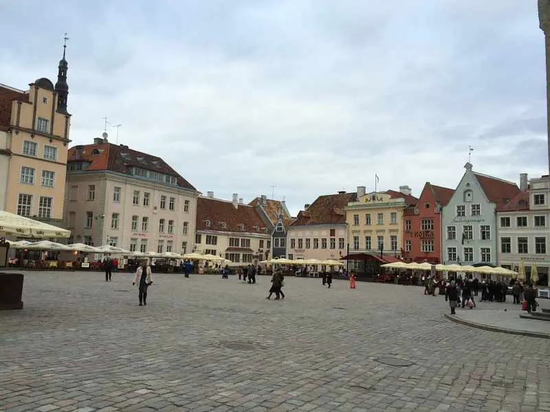 Dạo quanh Tallinn, thủ đ&ocirc; 800 năm tuổi của Estonia 8