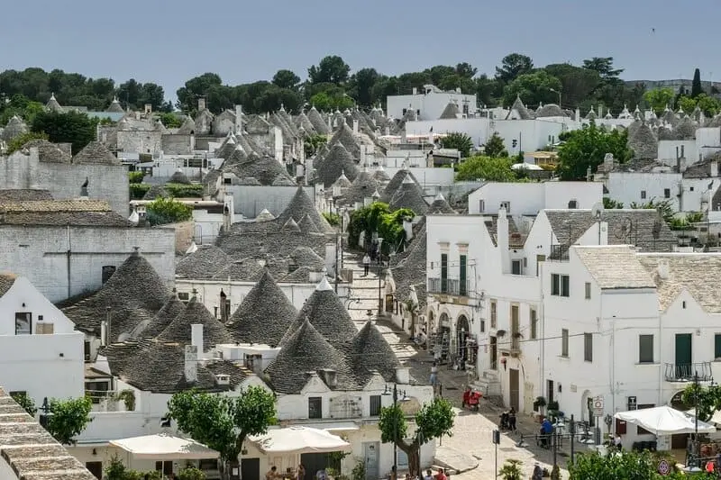 Du lịch Alberobello nước &Yacute;, nơi c&oacute; những t&ograve;a nh&agrave; trullo tuyệt đẹp 7