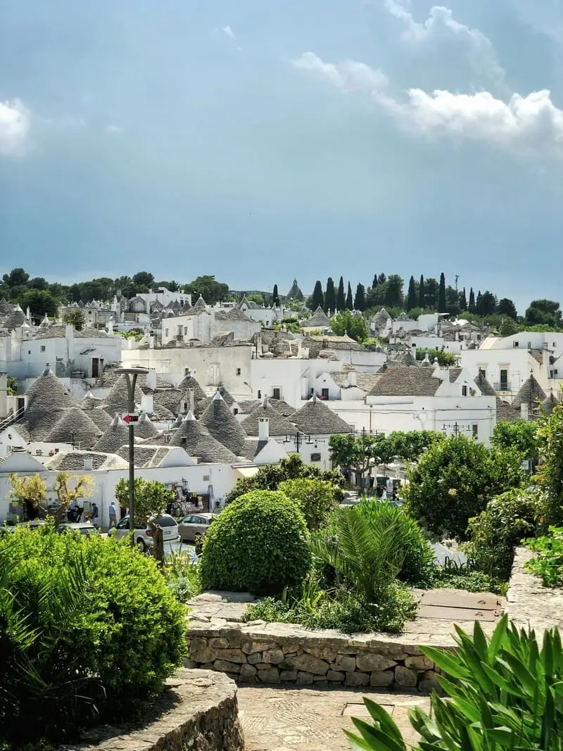 Du lịch Alberobello nước &Yacute;, nơi c&oacute; những t&ograve;a nh&agrave; trullo tuyệt đẹp 2