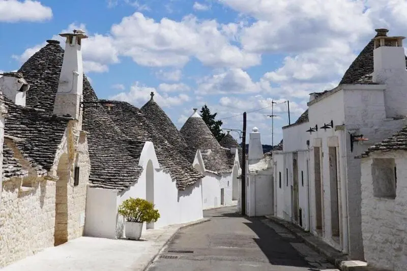Du lịch Alberobello nước &Yacute;, nơi c&oacute; những t&ograve;a nh&agrave; trullo tuyệt đẹp 5