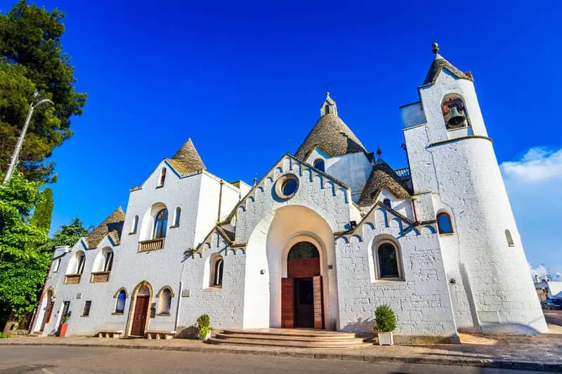 Du lịch Alberobello nước &Yacute;, nơi c&oacute; những t&ograve;a nh&agrave; trullo tuyệt đẹp 8