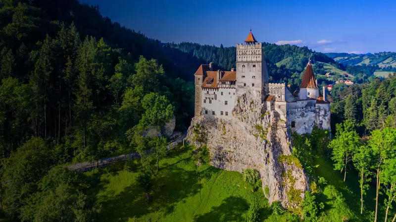 Du lịch Brasov, kh&aacute;m ph&aacute; vẻ đẹp cổ k&iacute;nh của v&ugrave;ng Transylvania 7