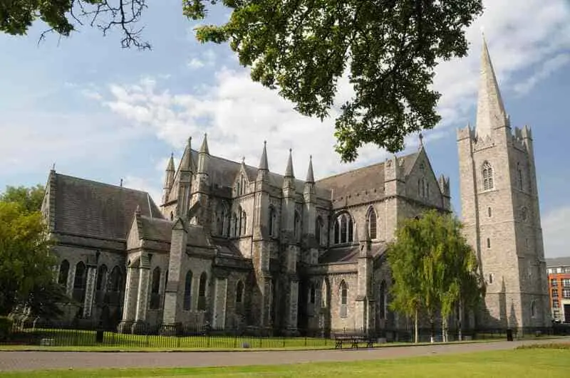 Du lịch Cộng h&ograve;a Ireland, miền đất cổ t&iacute;ch ngo&agrave;i khơi Đại T&acirc;y Dương 6