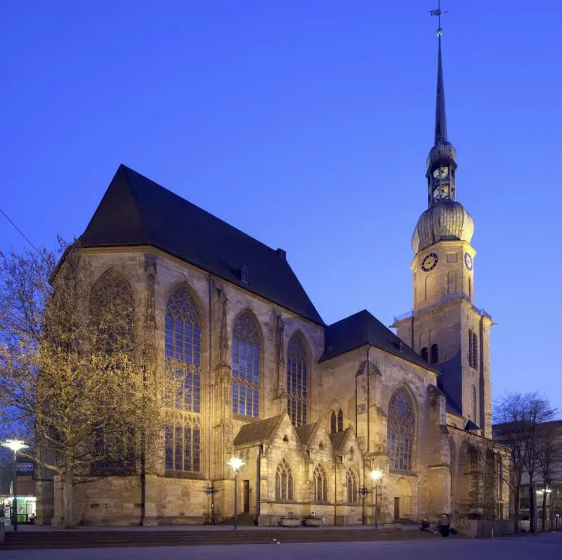 Du lịch Dortmund tự t&uacute;c: Trải nghiệm văn h&oacute;a, b&oacute;ng đ&aacute; v&agrave; ẩm thực Đức 7