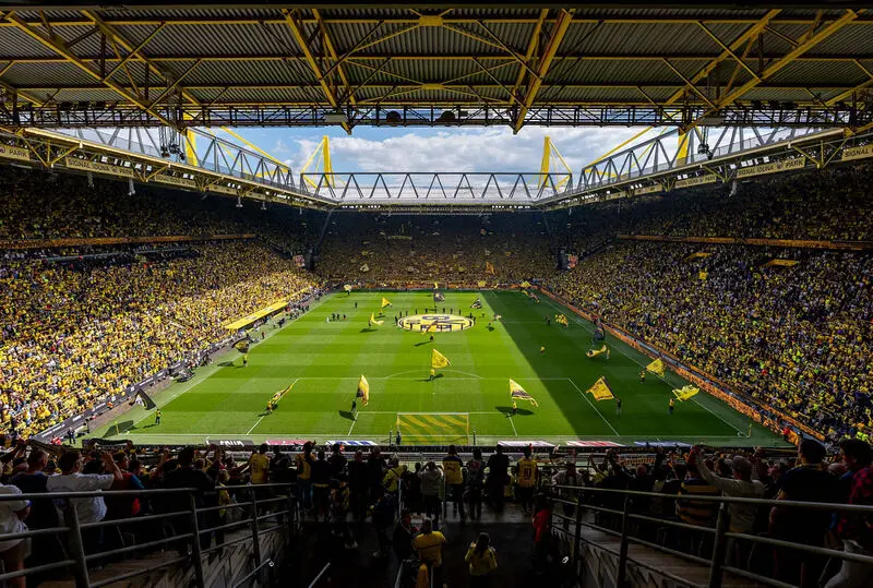 Du lịch Dortmund tự t&uacute;c: Trải nghiệm văn h&oacute;a, b&oacute;ng đ&aacute; v&agrave; ẩm thực Đức 3